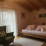 شقة Haus Tschirgantblick تارينز