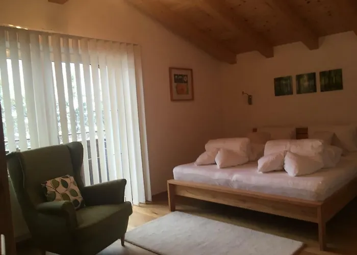 Apartment Haus Tschirgantblick Tarrenz