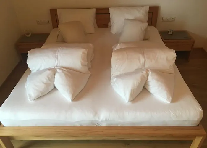 Apartment Haus Tschirgantblick *