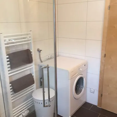 Haus Tschirgantblick 아파트 테란즈