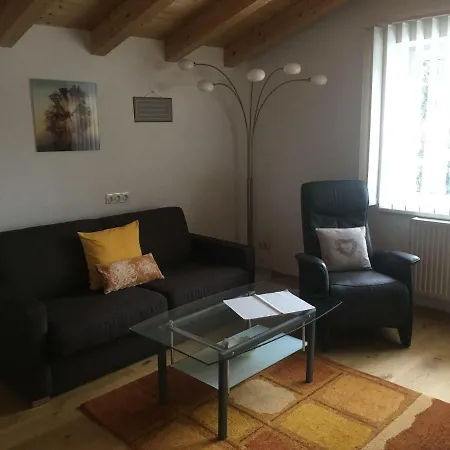 Appartement Haus Tschirgantblick