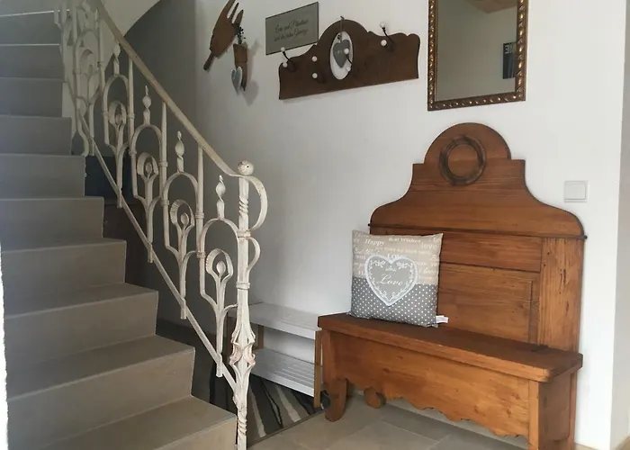 Haus Tschirgantblick *